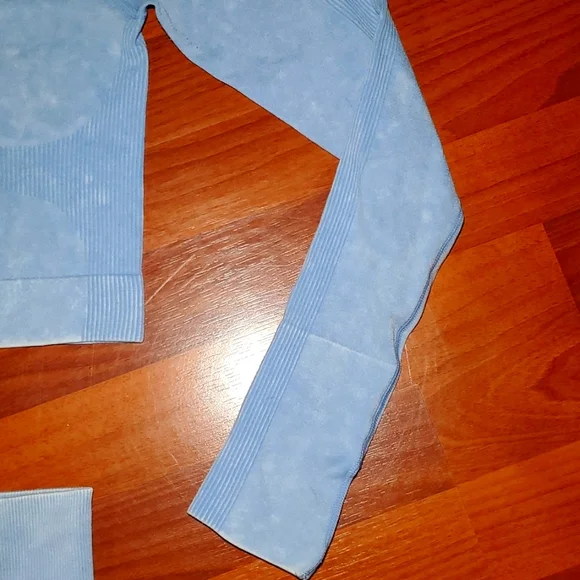 PINK VS Seamless leggings & top set - Picture 3 of 9